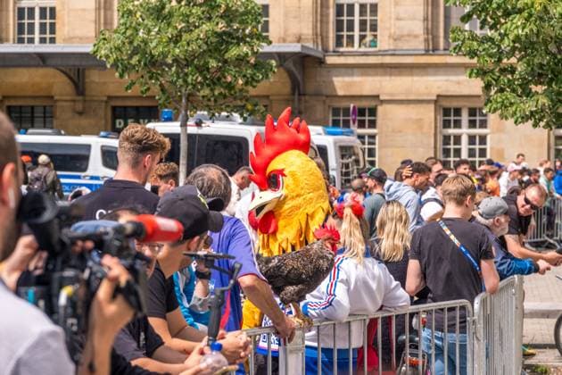 Ankunft der französischen Nationalmannschaft am Hyperion Hotel in Leipzig. Morgen wird die L equipe tricolore gegen Holland spielen. Nationaltrainer ist Didier Dechamps Ankunft Frankreich