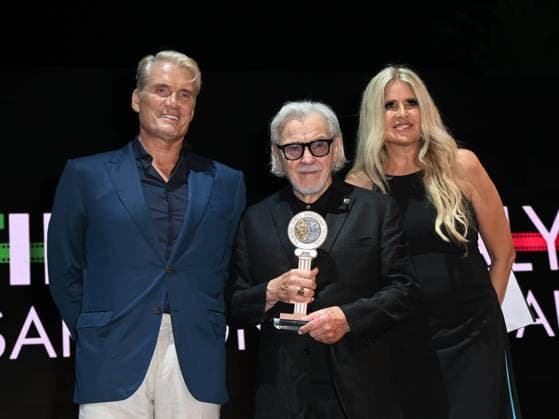 Entertainment Bilder des Tages Cagliari: Santa Margherita di Pula, Cagliari, 7th edition of the Filming Italy Sardinia Festival, Red Carpet awards ceremony in the early evening. In the photo: Harvey Keitel Cagliari  - ZUMAp169 20240621_zea_p169_263 Copyright: xIPAx