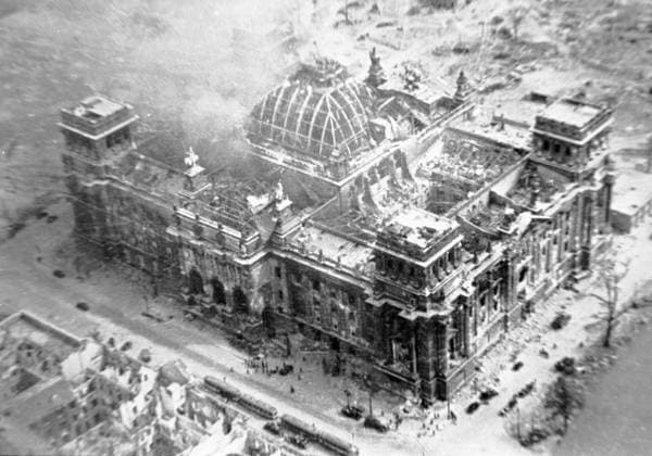 Archivbilder der Woche KW25 DESTROYED REICHSTAG BERLIN 875 02.05.1945 The destroyed Reichstag. RIA Novosti Sputnik Berlin Germany  Copyright: xRIAxNovostix