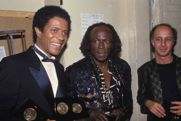 GREGORY ABBOTT STOCK IMAGE GREGORY ABBOTT WITH MILES DAVIS AND PAUL SHAFFER. GREGORY ABBOTT STOCK IMAGE. CIRCA 1987. PICTURES ,  Copyright: xRJxCapakx xAvalonx 0547169074