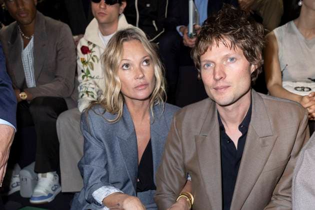 Bilder des Jahres 2024, Entertainment 06 Juni Entertainment Themen der Woche KW25 Entertainment Bilder des Tages Front row of the DIOR Collection Homme PrÃªt Ã Porter Printemps EtÃ 2025 at Paris Fashion Week PFW Kate Moss and her partner Nikolai von Bismarck Front Row of the DIOR Collection Homme PrÃªt Ã Porter Printemps EtÃ 2025 at Paris Fashion Week, June 21st, 2024 Borde Rindoff Bestimage DIOR front row Fashion Show Men Ready to Wear Spring Summer 2025 at Paris Fashion Week June 21st, 2024 Paris France  Copyright: xRINDOFF-BORDEx xBESTIMAGExRINDOFF-BORDEx xBESTIMAGEx