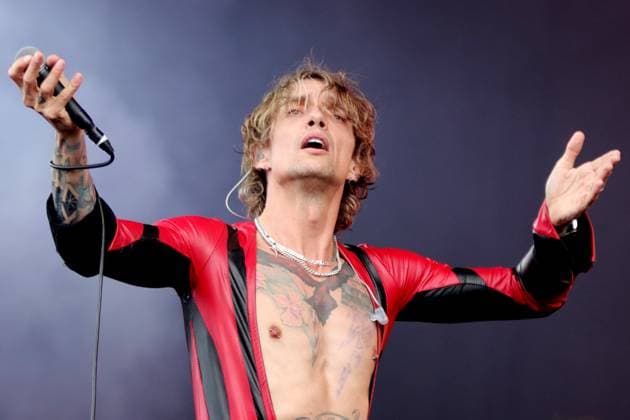 Entertainment Themen der Woche KW25 Entertainment Bilder des Tages Isle of Wight Festival 2024 at Seaclose Park. Featuring: The Darkness Where: Newport, United Kingdom When: 21 Jun 2024 Credit: Mark Cavill Cover Images EDITORIAL USE ONLY. NOT FOR USE BY NEWSPAPERS BASED IN THE UK. Copyright: xMarkxCavillx coverimg53872203