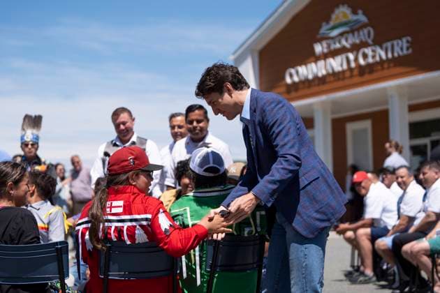 June 21, 2024, WeöÄÃ KoqmaöÄÃ Q First Nat, Ns, Canada: Prime Minister Justin Trudeau greets students from the We koqma q Mikmaw School drum group White Bear during an event marking National Indigenous Peoples Day in We koqma q First Nation, N.S. on Friday, June 21, 2024. WeöÄÃ KoqmaöÄÃ Q First Nat Canada  - ZUMAc35_ 20240621_zaf_c35_028 Copyright: xDarrenxCalabresex