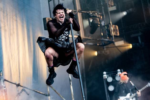 Entertainment Themen der Woche KW25 Entertainment Bilder des Tages LANDGRAAF - British singer-songwriter and actor Yungblud (Dominic Richard Harrison) performs during the first day of the Pinkpop music festival. ANP PAUL BERGEN netherlands out - belgium out  Copyright: xx x501696752x originalFilename: 501696752.jpg