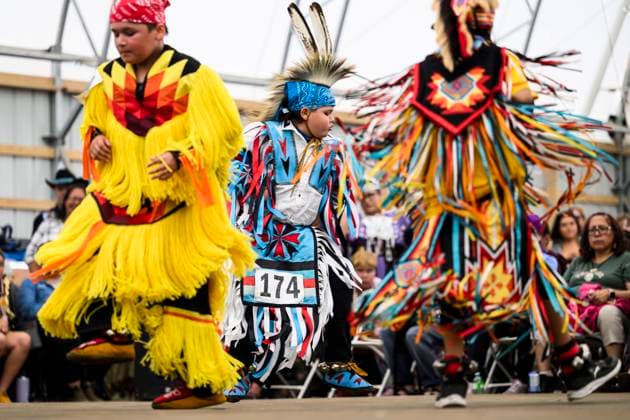 Entertainment Themen der Woche KW25 Entertainment Bilder des Tages June 23, 2024, Ottawa, On, CAN: Youth dancers compete in the Summer Solstice Indigenous Festival s 2024 Competition Pow Wow at Madahoki Farm in Ottawa, Sunday, June 23, 2024. Ottawa CAN  - ZUMAc35_ 20240623_zaf_c35_011 Copyright: xJustinxTangx