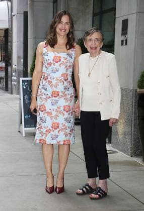 Bilder des Jahres 2024, Entertainment 06 Juni Entertainment Themen der Woche KW26 Entertainment Bilder des Tages June 24, 2024 Jennifer Garner and Patricia Ann Garner leaving to the Today Show in New York. June 24, 2024 RW Mediapunch Copyright: xmpiRWx xMediaPunchx