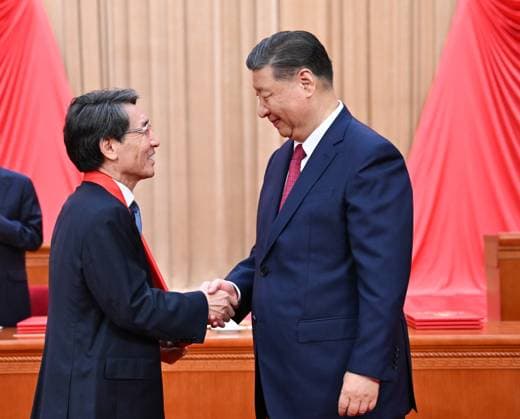 (240624) -- BEIJING, June 24, 2024 -- Chinese President Xi Jinping, also general secretary of the Communist Party of China Central Committee and chairman of the Central Military Commission, presents China s top sci-tech award for the year 2023 to Xue Qikun, an academician of the Chinese Academy of Sciences (CAS) from Tsinghua University, at the Great Hall of the People in Beijing, capital of China, June 24, 2024. A meeting conflating the national sci-tech conference, the national science and technology award conference, and the general assemblies of the members of the Chinese Academy of Sciences (CAS) and the Chinese Academy of Engineering (CAE) was held here on Monday. ) CHINA-BEIJING-TOP SCI-TECH AWARD (CN) XiexHuanchi