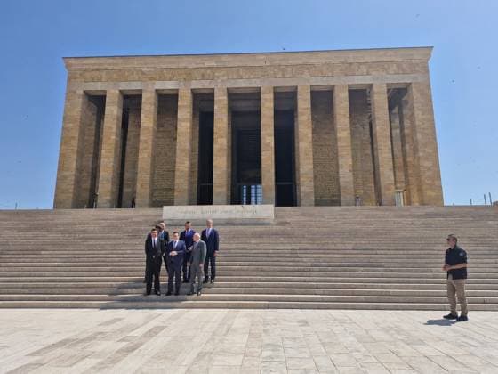 News Themen der Woche KW26 News Bilder des Tages Czech Foreign Minister Jan Lipavsky visits Mustafa Kemal Ataturk Mausoleum during bilateral visit to Turkey in Ankara, Turkey, June 25, 2024. (CTKxPhoto EliskaxNaegele) CTKPhotoP2024062502916  CTKPhotoP2024062502916