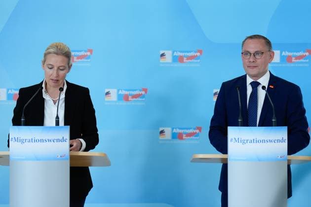 News Themen der Woche KW26 News Bilder des Tages AfD-Bundestagsfraktion, Alice Weidel, Tino Chrupalla Fraktionssitzung AfD-Bundestagsfraktion, Pressestatement, Vorsitzende der AfD-Bundestagsfraktion, Bundessprecher, Alice Weidel, Tino Chrupalla Berlin Berlin GER *** AfD parliamentary group, Alice Weidel, Tino Chrupalla parliamentary group meeting AfD parliamentary group, press statement, Chairwoman of the AfD parliamentary group, federal spokesperson, Alice Weidel, Tino Chrupalla Berlin Berlin GER
