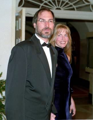 Apple founder Steve Jobs and Laurene Powell Jobs File Photo: Steven Jobs, interim CEO, Apple Computer, and his wife, Laurene Powell Jobs, arrive at The White House in Washington, D.C. on October 29, 1997 for the State Dinner honoring Chinese President Jiang Zemin. Photo Credit: Ron Sachs CNP AdMedia Washington District of Columbia United States of America EDITORIAL USE ONLY  Copyright: xx RonxSachsx admphotostwo413910
