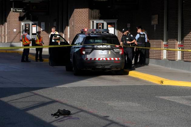June 25, 2024, Toronto, On, CANADA: Toronto Police officers work the scene of a stabbing at Jane Subway Station in Toronto, on Tuesday, June 25, 2024. Toronto CANADA  - ZUMAc35_ 20240625_zaf_c35_126 Copyright: xArlynxMcadoreyx