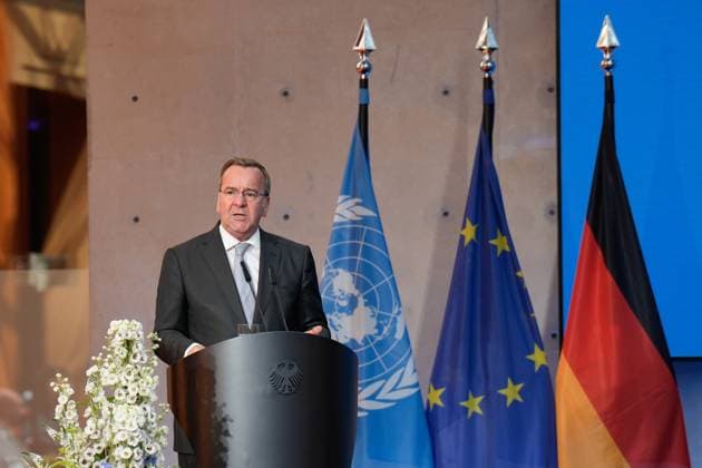 Tag des Peacekeeping 2024, Bundesminister der Verteidigung, Boris Pistorius Tag des Peacekeeping 2024, Ehrung von deutschem Personal in internationalen Friedenseinsätzen im AXICA Veranstaltungszentrum am Brandenburger Tor, Bundesminister der Verteidigung, Boris Pistorius Berlin Berlin GER