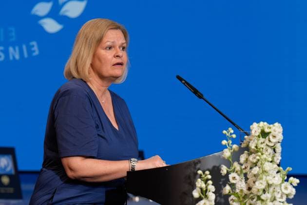 Tag des Peacekeeping 2024 Tag des Peacekeeping 2024, Ehrung von deutschem Personal in internationalen Friedenseinsätzen im AXICA Veranstaltungszentrum am Brandenburger Tor, Bundesministerin des Innern und für Heimat Nancy Faeser Berlin Berlin GER
