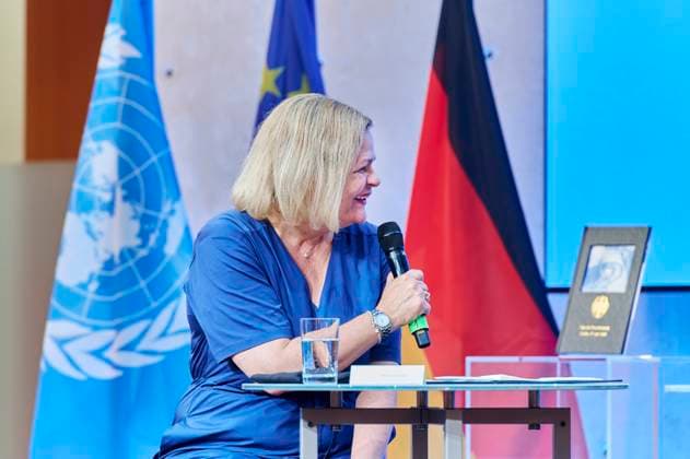 Nancy Faser - Peacekeeping 2024 EUR, Deutschland, Berlin, 27.06.2024: Bundesinnenministerin Nancy Faser (SPD) würdigt am Tag des Peacekeepings den Einsatz aller deutschen Einsatzkräfte in internationalen Friedensmissionen. Geehrt werden Angehörige von NATO-, EU- und VN-Missionen. Ein Einsatz für Stabilität, Sicherheit und Frieden sowie polizeiliche und militärische Maßnahmen zur Krisenbewältigung.