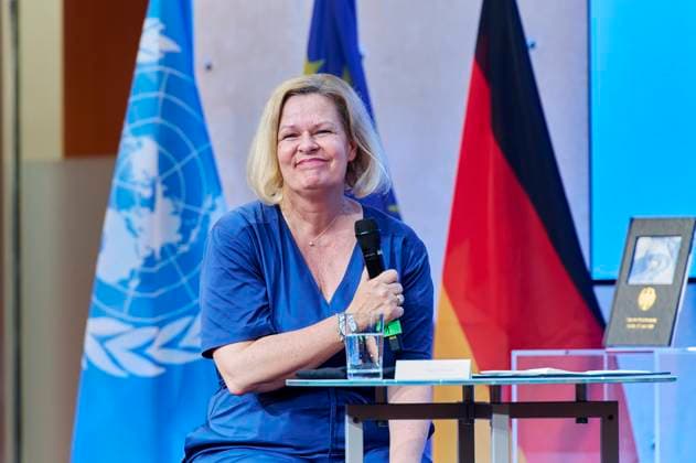 Nancy Faser - Peacekeeping 2024 EUR, Deutschland, Berlin, 27.06.2024: Bundesinnenministerin Nancy Faser (SPD) würdigt am Tag des Peacekeepings den Einsatz aller deutschen Einsatzkräfte in internationalen Friedensmissionen. Geehrt werden Angehörige von NATO-, EU- und VN-Missionen. Ein Einsatz für Stabilität, Sicherheit und Frieden sowie polizeiliche und militärische Maßnahmen zur Krisenbewältigung.