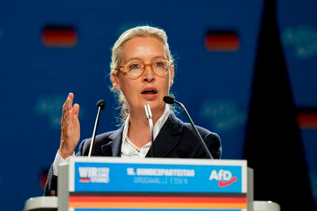 Dr. Alice Weidel waehrend des 15. Bundesparteitag der AfD in der Grugahalle am 29. June 2024 in Essen, Deutschland. (Foto von Alex Gottschalk DeFodi Images) Dr. Alice Weidel during the 15th federal party conference of the AfD in the Grugahalle on June 29, 2024 in Essen, Germany. (Photo by Alex Gottschalk DeFodi Images) Defodi-001_ar20240629_AG16298 *** Dr Alice Weidel during the 15th federal party conference of the AfD in the Grugahalle on June 29, 2024 in Essen, Germany Photo by Alex Gottschalk DeFodi Images Dr Alice Weidel during the 15th federal party conference of the AfD in the Grugahalle on June 29, 2024 in Essen, Germany Photo by Alex Gottschalk DeFodi Images Defodi 001 ar20240629 AG16298 Defodi-001
