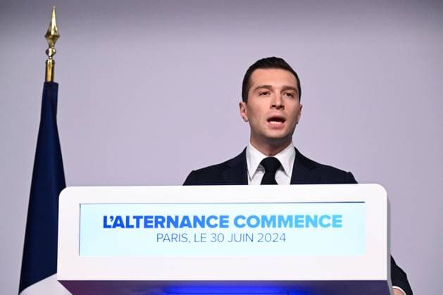 News Themen der Woche KW26 News Bilder des Tages Jordan Bardella speaks during a European election s night event on June 30, 2024 in Paris, France Photo by Federico Pestellini Panoramic NEWS Allocution de Jordan Bardella Paris 30 06 2024 FedericoPestellini Panoramic 