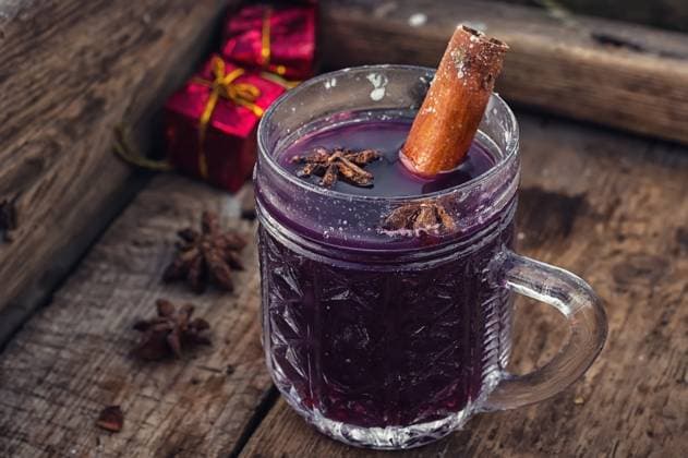 mulled wine ,model released, Symbolfoto