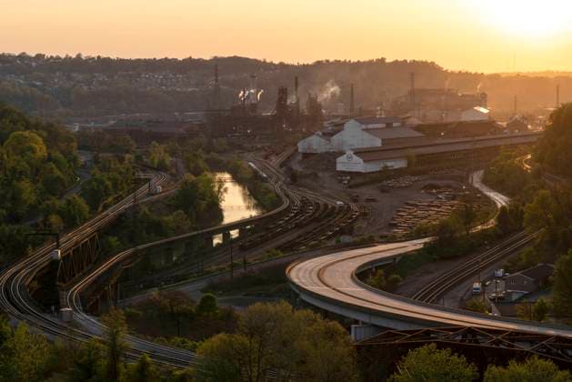 Looking down on steel mill at sunset Pittsburgh, Pennsylvania, United States R_MALI240617-1453267-01 EDITORIAL USE ONLY