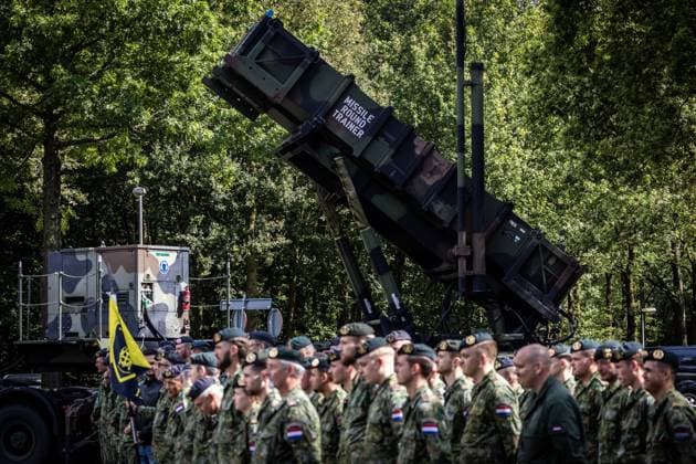 News Themen der Woche KW27 News Bilder des Tages VREDEPEEL - Military personnel took office during a founding ceremony of the Defense Ground Air Defense Command (DGLC). Defense will strengthen Dutch air defense with an additional fourth air defense battery. ANP VINCENT JANNINK netherlands out - belgium out  Copyright: xx x502521918x originalFilename: 502521918.jpg