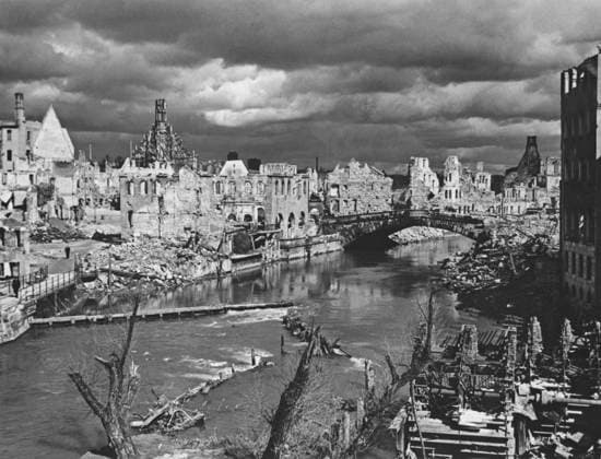 Great Patriotic War, 1941-1945 8721057 01.04.1945 Great Patriotic War, 1941-1945. Ruins of Nuremberg. Haldei Nurnberg Germany  Copyright: xHaldeix