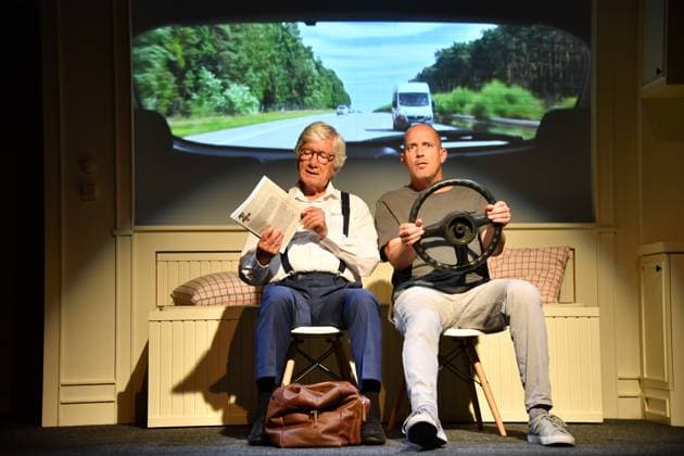 Entertainment Themen der Woche KW27 Christian Wolff und Patrick Wolff Fotoprobe Monsieur Pierre geht online Komödie im Bayerischen Hof München 02. Juli 2024 *** Christian Wolff and Patrick Wolff Photo rehearsal Monsieur Pierre goes online Comedy at the Bayerischer Hof Munich 02 July 2024
