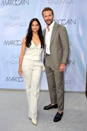 Amira Pocher mit Freund Christian Düren bei der Marc Cain Fashion Show Pure Radiance - Frühjahr Sommer 2025 auf der Berlin Fashion Week S S 2025 in der Kolonnade mit Triumphtor am Neuen Palais. Potsdam, 02.07.2024 *** Amira Pocher with boyfriend Christian Düren at the Marc Cain Fashion Show Pure Radiance Spring Summer 2025 at Berlin Fashion Week S S 2025 in the Colonnade with Triumphtor at the New Palace Potsdam, 02 07 2024 Foto:xF.xKernx xFuturexImagex cain_4670