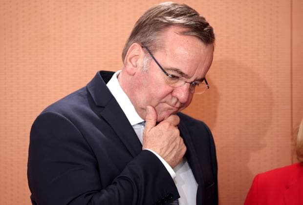 News Themen der Woche KW27 News Bilder des Tages Boris Pistorius, Bundesminister der Verteidigung, SPD, 107. Kabinettssitzung, DEU, Berlin, 03.07.2024 *** Boris Pistorius, Federal Minister of Defense, SPD, 107 Cabinet meeting, DEU, Berlin, 03 07 2024