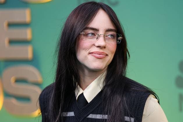 49th Annual People s Choice Awards 2024 SANTA MONICA, LOS ANGELES, CALIFORNIA, USA - FEBRUARY 18: Billie Eilish arrives at the 49th Annual People s Choice Awards 2024 held at The Barker Hangar on February 18, 2024 in Santa Monica, Los Angeles, California, United States.,  Copyright: xXavierxCollinx xAvalonx 0848330622