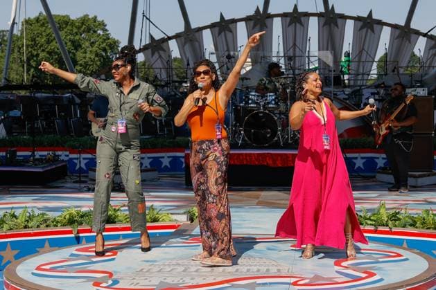 Entertainment Themen der Woche KW27 Entertainment Bilder des Tages Sister Sledge ft. Sledgendary performs during the dress rehearal for The Capitol Fourth 4th of July celebrations on the West lawn of the U.S. Capitol at the U.S. Capitol on July 3, 2024 in Washington DC..  CAP20240703213 JemalxCountess