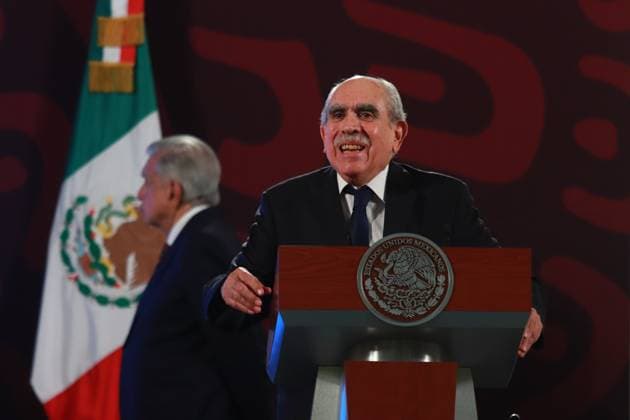 MexicoÃ¢â‚¬â ¢s President, Andres Manuel Lopez Obrador is seen behind while Pablo GoÂ³mez, Head of the Financial Intelligence Unit (UIF), speaking during a briefing conference at National Palace. where talked about how the Government of Mexico works to eliminate corruption and avoid budget waste, as happened in previous six-year terms. Mexico City Mexico - ZUMAe321 20240703_zia_e321_021 Copyright: xCarlosxSantiagox