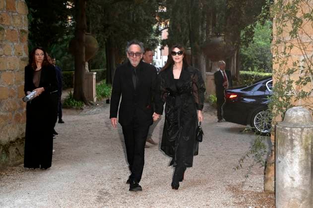 Tim Burton mit Partnerin Monica Bellucci bei der 64. Verleihung der Globi d Oro 2024 in der Accademia Tedesca di Roma Villa Massimo. Rom, 03.07.2024