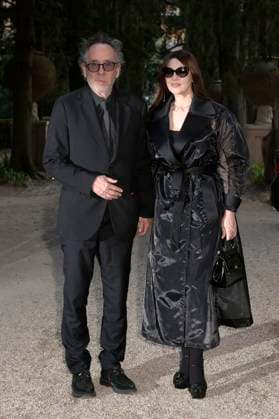 Tim Burton mit Partnerin Monica Bellucci bei der 64. Verleihung der Globi d Oro 2024 in der Accademia Tedesca di Roma Villa Massimo. Rom, 03.07.2024