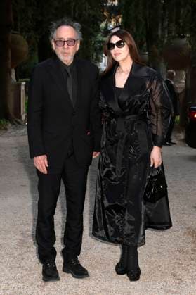 Tim Burton mit Partnerin Monica Bellucci bei der 64. Verleihung der Globi d Oro 2024 in der Accademia Tedesca di Roma Villa Massimo. Rom, 03.07.2024
