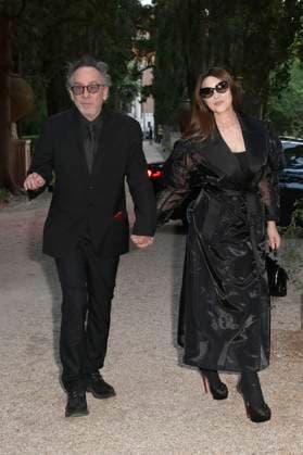 Tim Burton mit Partnerin Monica Bellucci bei der 64. Verleihung der Globi d Oro 2024 in der Accademia Tedesca di Roma Villa Massimo. Rom, 03.07.2024