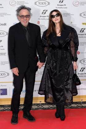 Tim Burton mit Partnerin Monica Bellucci bei der 64. Verleihung der Globi d Oro 2024 in der Accademia Tedesca di Roma Villa Massimo. Rom, 03.07.2024