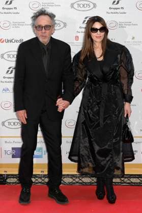 Tim Burton mit Partnerin Monica Bellucci bei der 64. Verleihung der Globi d Oro 2024 in der Accademia Tedesca di Roma Villa Massimo. Rom, 03.07.2024