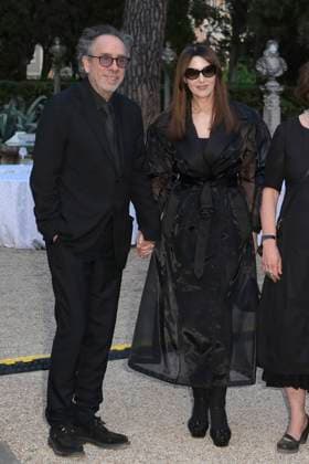Tim Burton mit Partnerin Monica Bellucci bei der 64. Verleihung der Globi d Oro 2024 in der Accademia Tedesca di Roma Villa Massimo. Rom, 03.07.2024