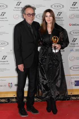 Tim Burton mit Partnerin Monica Bellucci bei der 64. Verleihung der Globi d Oro 2024 in der Accademia Tedesca di Roma Villa Massimo. Rom, 03.07.2024