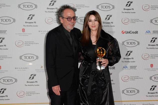 Tim Burton mit Partnerin Monica Bellucci bei der 64. Verleihung der Globi d Oro 2024 in der Accademia Tedesca di Roma Villa Massimo. Rom, 03.07.2024