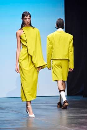 Bilder des Jahres 2024, Entertainment 07 Juli Entertainment Themen der Woche KW27 Model bei der Danny Reinke Fashion Show auf der Berlin Fashion Week S S 2025 in der Uber Eats Music Hall. Berlin, 03.07.2024 *** Model at the Danny Reinke Fashion Show at the Berlin Fashion Week S S 2025 in the Uber Eats Music Hall Berlin, 03 07 2024 Foto:xN.xKubelkax xFuturexImagex reinke_4720