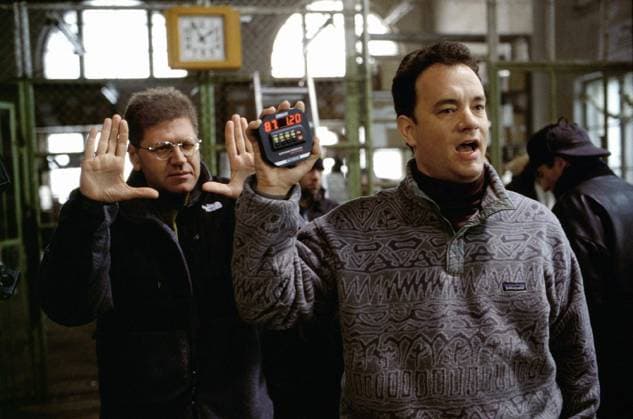 Cast Away (2000) - filmstill Cast Away (2000) Behind the scenes photo of Tom Hanks & Robert Zemeckis - - - EDITORIAL USE ONLY Copyright: xCAP KFSx