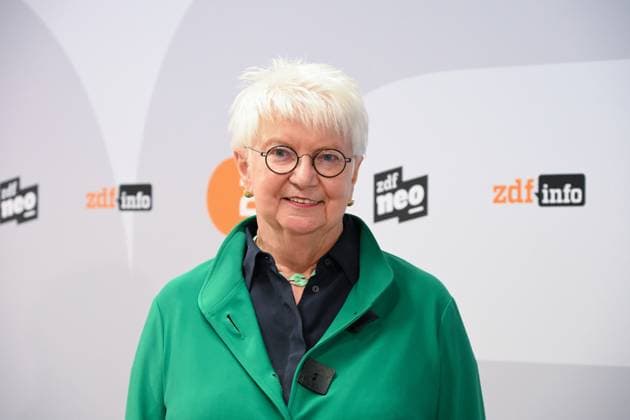 Bilder des Jahres 2024, News 07 Juli News Themen der Woche KW27 News Bilder des Tages Die Praesidentin des Deutschen Roten Kreuzes und fruehere CSU-Politikerin Gerda Hasselfeldt (Foto vom 05.07.2024) ist neue Vorsitzende des ZDF-Fernsehrats. Bei der konstituierenden Sitzung des neu zusammengesetzten Aufsichtsgremiums in Mainz erhielt die ehemalige Bundesministerin am Freitag 49 von 53 Stimmen der Anwesenden bei je zwei Gegenstimmen und Enthaltungen. Hasselfeldt war die einzige Kandidatin fuer das Amt. Sie tritt die Nachfolge von Marlehn Thieme an, die als Vertreterin der Evangelischen Kirche in Deutschland (EKD) in den Fernsehrat entsandt worden war und nach acht Jahren als Vorsitzende die maximal zulaessige Amtszeit erreicht hatte. (Siehe epd-Meldung vom 05.07.2024) EDITORIAL USE ONLY *** The President of the German Red Cro Copyright: epd-bild KristinaxSchaefer epd-ZDF_Fernsehrat1-kopieren
