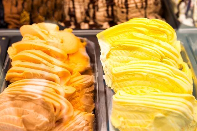 Gelato ice cream in sweet food shop ,model released, Symbolfoto