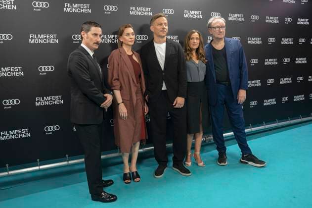 Entertainment Themen der Woche KW27 Clemens Schick, Christiane Paul, Tom Wlaschiha, Barbara Philipp und Rainer Bock bei der Premiere des Kinofilms Die Ermittlung auf dem 41. Filmfest München 2024 im Gloria Palast. München, 06.07.2024 *** Clemens Schick, Christiane Paul, Tom Wlaschiha, Barbara Philipp and Rainer Bock at the premiere of the feature film Die Ermittlung at the 41 Filmfest München 2024 in the Gloria Palast Munich, 06 07 2024 Foto:xN.xKolinzx xFuturexImagex ermittlung_4707