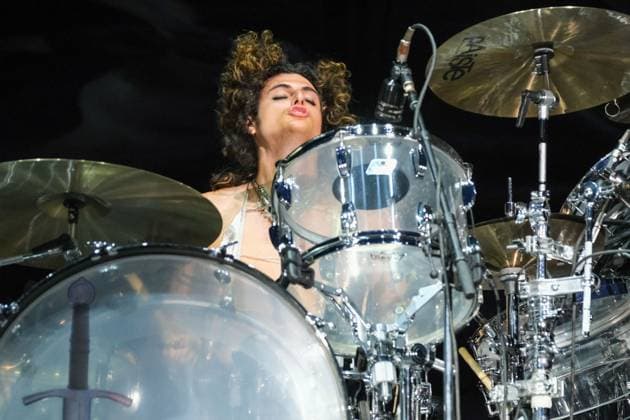 Entertainment Themen der Woche KW27 Entertainment Bilder des Tages Music Concert - Greta Van Fleet - Starcatcher World Tour Daniel Robert Wagner of Greta Van Fleet, during their live performs in Piazza Sordello for their Starcatcher World Tour on July 7, 2024 in Mantua, Italy. Mantua Sordello Place Italy Copyright: xRobertoxTommasinix xLiveMediax LPM_1435877