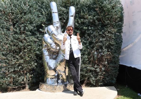 Bilder des Jahres 2024, Entertainment 07 Juli Entertainment Themen der Woche KW27 Entertainment Bilder des Tages Ringo s Peace & Love Birthday Celebration - LA Ringo Starr, At Ringo s Peace & Love Birthday Celebration at Beverly Hills Garden Park in Beverly Hills, CA, USA on July 7 2024. Photo by Fati S ABACAPRESS.COM Los Angeles CA United States  Copyright: xFatixSadou ABACAPRESS.COMx
