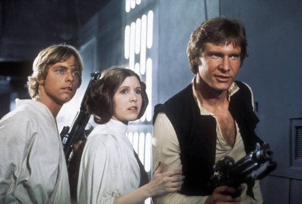 Star Wars: Episode IV - A New Hope (1977) - filmstill Star Wars: Episode IV - A New Hope (1977) Harrison Ford, Mark Hamill & Carrie Fisher - - - EDITORIAL USE ONLY Copyright: xCAP KFSx