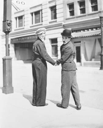 Modern Times - filmstill JACKIE COOGAN & CHARLIE CHAPLIN in Modern Times EDITORIAL USE ONLY Copyright: xCAP PLFx