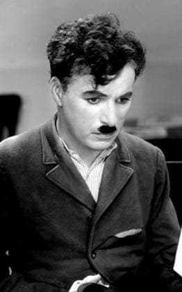 Modern Times - filmstill CHARLIE CHAPLIN in Modern Times EDITORIAL USE ONLY Copyright: xCAP PLFx